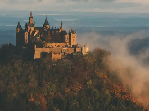 Burg Hohenzollern: Der beste Aussichtspunkt – So gelingt dein Foto!