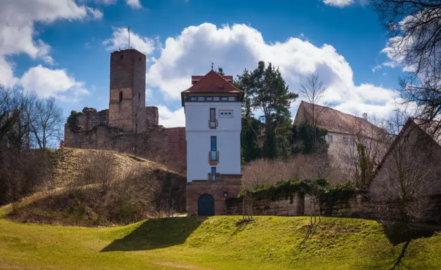 Burgruine Wartstein: Geschichte, Tipps & Familienausflug