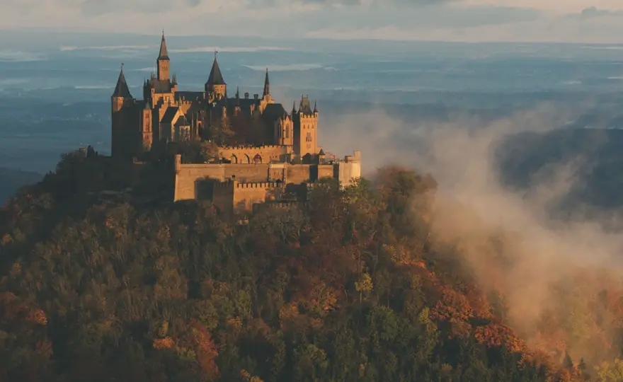 Burg Hohenzollern: Der beste Aussichtspunkt – So gelingt dein Foto!