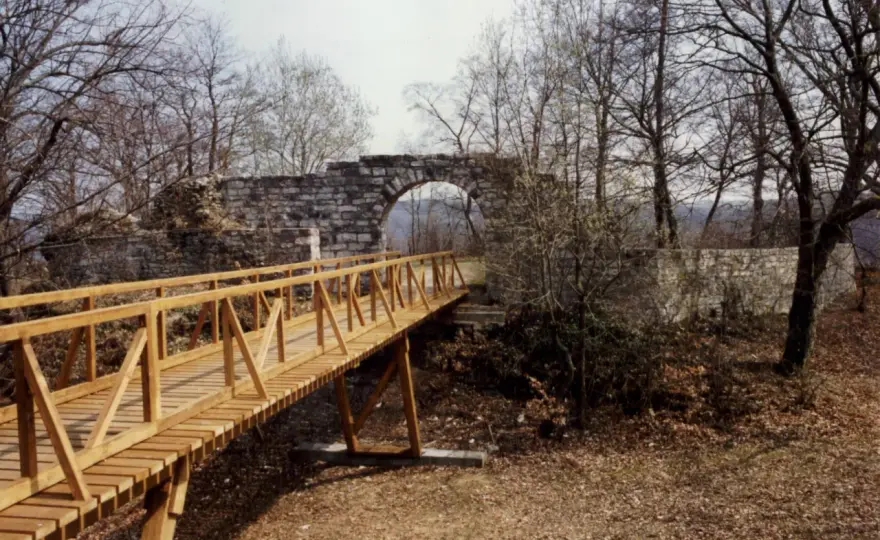 Ruine Hofen Grabenstetten - Kurzer Abstecher, große Wirkung